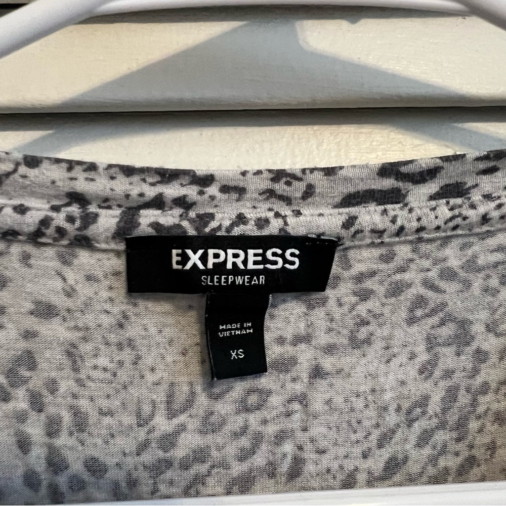 Express Pajama Set - Picture 3 of 6